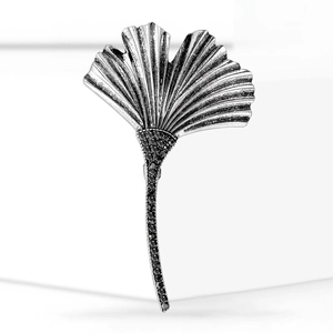 Elegant silver ginkgo leaf brooch with black zircon inlay for suits and coats