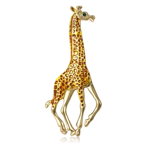 Elegant Giraffe Brooch Alloy Enamel Animal Shaped Fashion Pin Jewelry For Women Dress Banquet Accessories Gold Brown Animal Pin