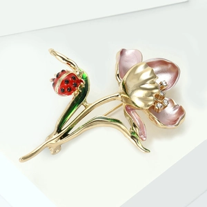 Vintage Alloy Enamel Lotus Flower Ladybug Brooch Rhinestone Inlaid Pin For Women Elegant Floral Suit Coat Jewelry Gift