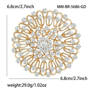 Élégante broche tournesol dorée avec cristaux clairs et motif en maille, diamètre de 6,8 cm