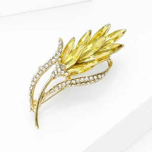 Broche élégante en épi de blé avec cristaux de diamant jaunes sur socle blanc