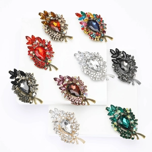 Vintage Legierung Wassertropfen Kristall Brosche Für Damen Luxus Strass Eingelegt Blume Blatt Pin Schmuck Zubehör Für Hochzeit Party