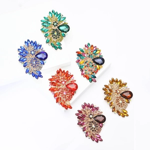 Vintage Luxury Alloy Rhinestone Floral Brooch Large Crystal Flower Bouquet Corset Pin For Women Dress Accessory Jewelry