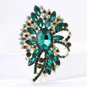 Luxuriöse grüne Vintage-Kristallbrosche in Blumenform mit glänzenden Strasssteinen in Gold