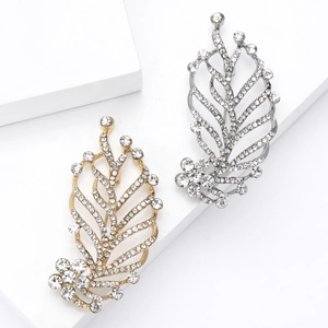 Elegant Leaf Brooch Pin For Women Shiny Rhinestone Alloy Jewelry Gold Silver Plated Leaf Lapel Pin For Suit Dress Accessory