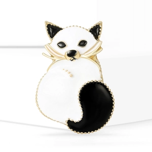 Fashionable black and white fox brooch pin with gold alloy outline and enamel oil finish