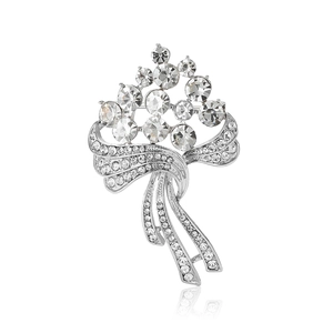 Broche élégante en bouquet argenté avec des strass étincelants et un design de ruban