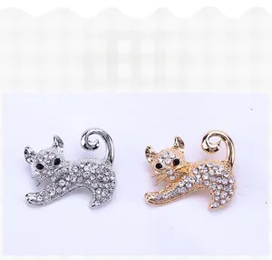 Détails des broches chat en alliage avec strass en finitions or et argent