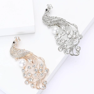 Elegante Spilla a Pavone in Lega con Strass e Perla Artificial Imitazione Spilla Animale per Donna Maglione Cappotto Gioielli Accessorio Moda