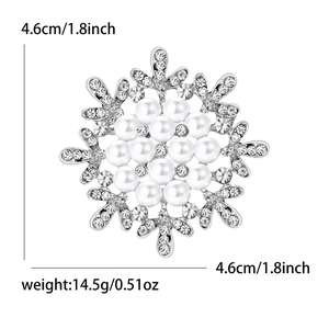 Snowflake brooch with white imitation pearls and rhinestones in silver alloy, 4.6cm