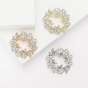 Élégante Broche Couronne en Alliage de Strass pour Femme Épingle à Corsage Cercle Floral de Haute Qualité Bijoux de Mode