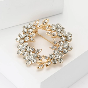 Broche couronne dorée élégante avec cristaux scintillants pour accessoires de tailleur