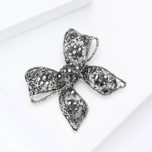 Vintage retro alloy bowknot butterfly brooch with sparkling rhinestones for women