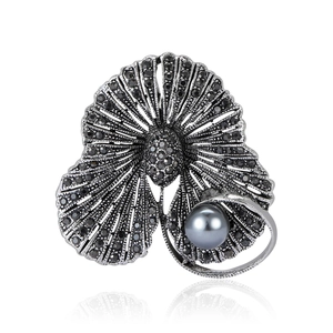 Broche Vintage en Alliage avec Strass Noirs et Künstliche Perle Grise Design Élégant Feuille de Ginkgo Éventail pour Bijoux de Fête Femmes