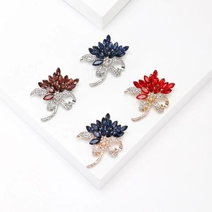 Vintage Alloy Crystal Glass Flower Brooch With Rhinestones Elegant Marquise Gemstone Bow Knot Floral Breastpin For Women