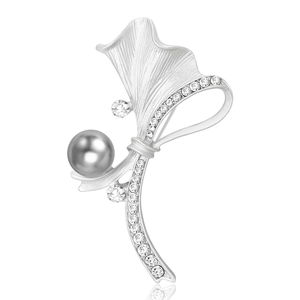 Broche feuille élégante en argent mat avec perle grise et incrustation de strass