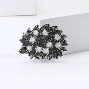 Retro hedgehog brooch with sparkling rhinestones in vintage silver finish for coats