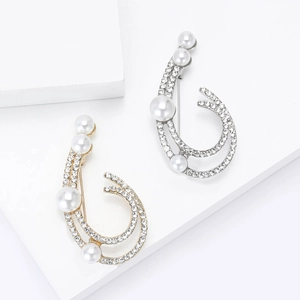 Hollow Alloy Artificial Pearl Rhinestone Brooch Elegant Curved Spiral Fashion Jewelry Pins For Women Wedding Banquet Decorative Brooch