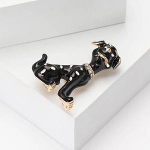 Broche creativo de perro dálmata con esmalte negro y brillantes diamantes de imitación