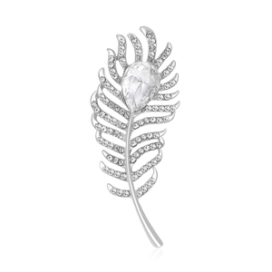 Broche plume argentée exquise avec strass blancs et une pierre précieuse centrale en poire