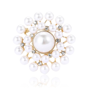 Elegant gold flower brooch with white pearls and sparkling rhinestones for women