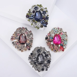 Vintage Böhmisch Legierung Blumen Brosche Mit Strass Eingelegt Elegante Barock Glas Kristall Blume Anstecknadel Schmuck Für Damen