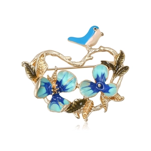 Chinese Style Enamel Bird Flower Brooch For Women Gold Plated Alloy Rhinestone Corsage Pin Elegant Coat Accessory Jewelry Gift