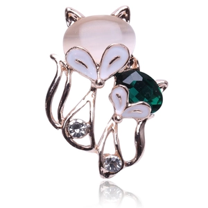 Vintage Alloy Fox Brooch For Women High Quality Rhinestone Inlaid Enamel Animal Corsage Pin Scarf Buckle Fashion Jewelry Gift