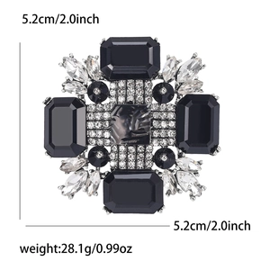 Grande broche croix vintage avec pierre marbrée et cristaux noirs, taille 5,2 cm x 5,2 cm
