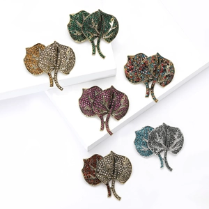 Luxury sparkling rhinestone leaf brooches in six colors with vintage alloy base design