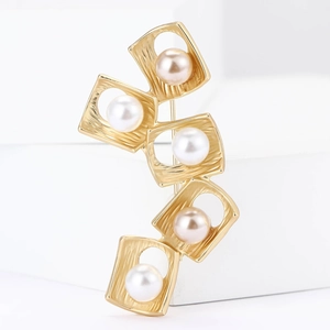 Elegant matte gold alloy brooch featuring five square frames with white and pink pearls