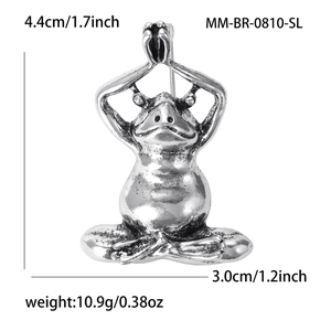 Vintage silver frog yoga pose brooch jewelry with size dimensions 4.4cm by 3.0cm