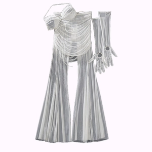 Completo intimo in mesh bianco con top senza schienale, pantaloni velati e guanti lunghi