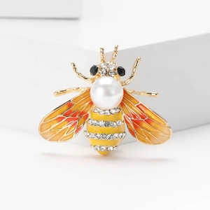 Broche abeille mignonne en émail avec perle et strass pour costumes et chemises en métal