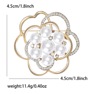 Broche fleur en alliage avec perles et strass mesurant 4,5 cm et pesant 11,4 g au total