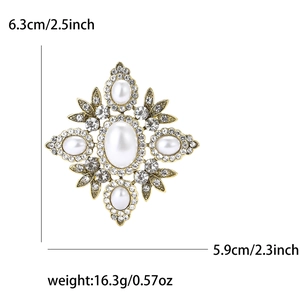 Vintage baroque alloy flower brooch with pearls and rhinestones measuring 6.3x5.9cm
