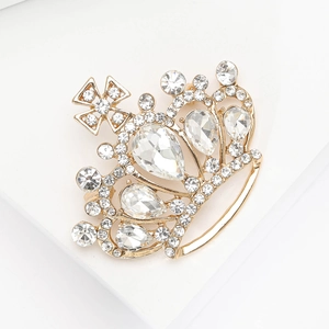Exquisite gold crown brooch with sparkling rhinestones and crystals for women suit