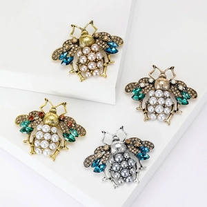 Vintage Alloy Bee Insect Brooch Pin Simulated Artificial Pearl Rhinestone Crystal Elegant Animal Jewelry For Women Clothing Accessory
