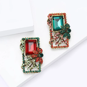 Vintage Baroque Alloy Brooch Large Rectangular Crystal Rhinestone Flower Design Antique Gold Brooches For Women Banquet Jewelry