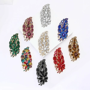 Vintage Alloy Rhinestone Leaf Brooch For Women Elegant Large Floral Crystal Pin High-End Breastpin For Suit Coat Jewelry
