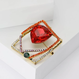 Exquisite quadratische geometrische Brosche mit rotem Herz-Strass und bunten Kristallen