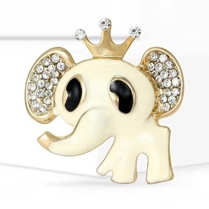 Mignonne broche éléphant en émail blanc avec couronne dorée et cristaux brillants