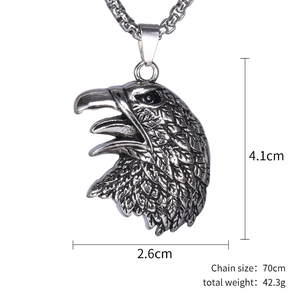 Colgante cabeza de águila de acero inoxidable retro con cadena 70cm y dimensiones