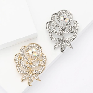 Élégante Broche Fleur en Alliage de Strass pour Femme Pin's Rose de Haute Qualité Avec Cristal de Zircon pour Costume Cardigan Robe Bijoux Cadeau