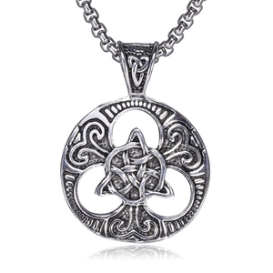 Vintage Stainless Steel Celtic Knot Round Pendant Necklace Men Punk Ethnic Style Hollow Jewelry Silver Tone Box Chain Necklace