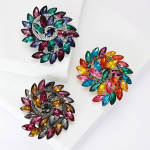 Vintage Alloy Rhinestone Flower Brooch For Women Spiral Floral Design Luxurious Inlaid Brooch Wedding Party Jewelry Accessory
