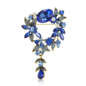 Broche Panier de Fleurs en Alliage Vintage avec Strass Style Pastoral Broche Florale avec Pendentif Goutte Bijoux de Mode
