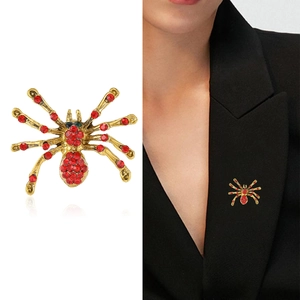 Creative spider brooch with red rhinestones and gold metal for Halloween accessories
