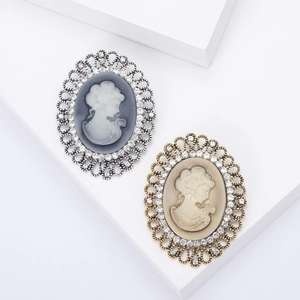 Vintage Victorian Style Lady Profile Cameo Brooch Alloy Rhinestone Inlaid Relief Pin For Women Retro Palace Jewelry Gift
