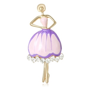 Elegante ballerina broche met roze emaille en sprankelende strass op goud metaal